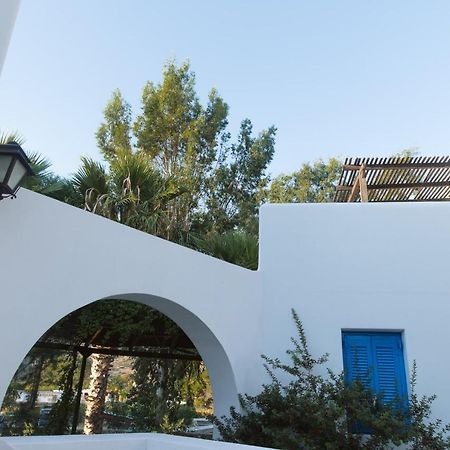 Far Out Village Hotel Mylopotas Exterior foto