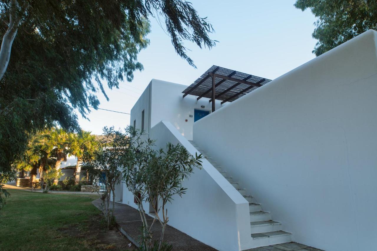Far Out Village Hotel Mylopotas Exterior foto