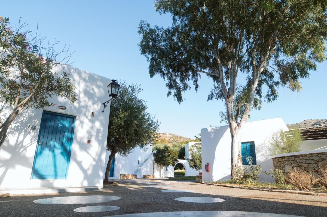 Far Out Village Hotel Mylopotas Exterior foto